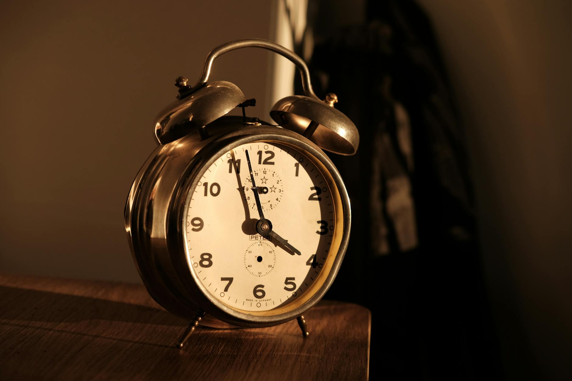 LeapTS: Rethinking Time Series Forecasting as Adaptive Multi-Horizon Scheduling