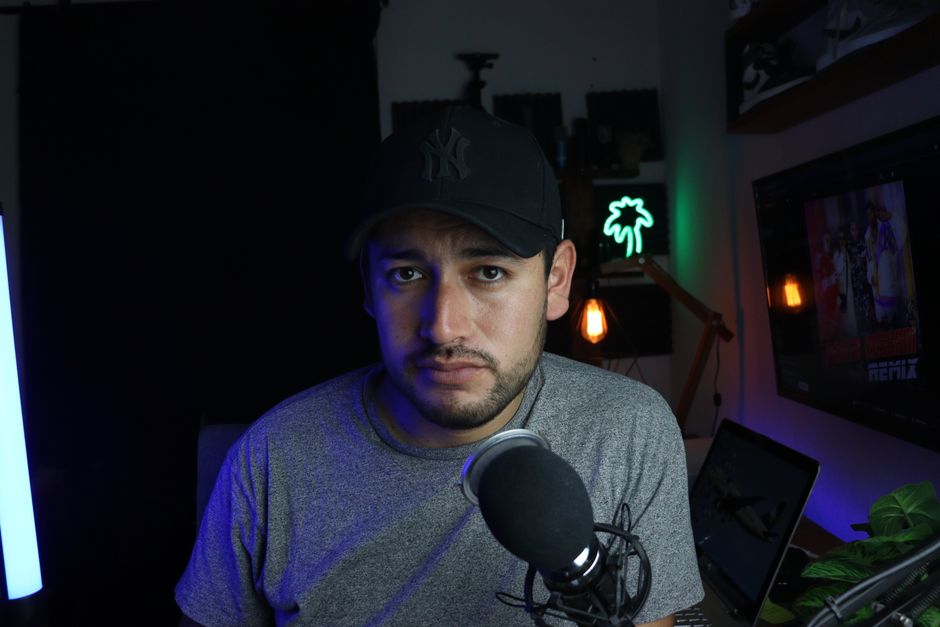 Ele criou um canal de YouTube com R$ 50 mil, atraiu Rony Meisler e agora mira R$ 100 milhões