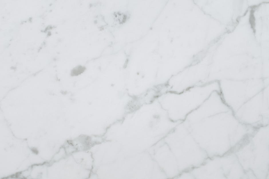 Agostinho Carrara vira empreendedor com IA em campanha do Canva: 'Carrara Modas'
