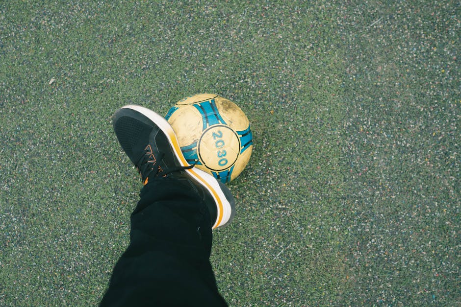 Foot-Core Training With/Without Visual Feedback in Pediatric FPP