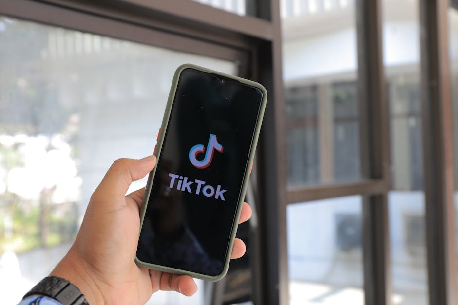 TikTok Shop cresce 102 vezes em um ano e acelera compras por vídeo no Brasil