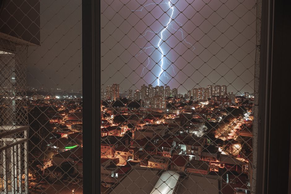 Além do elétrico: a disputa para descarbonizar o transporte coletivo no Brasil