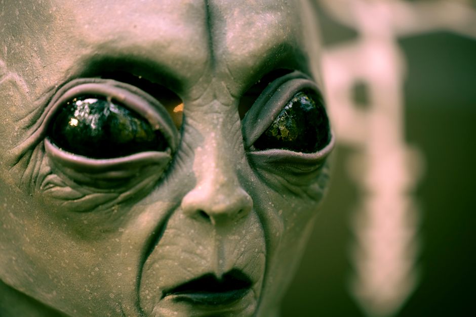 Apt Encounters of the Third Kind