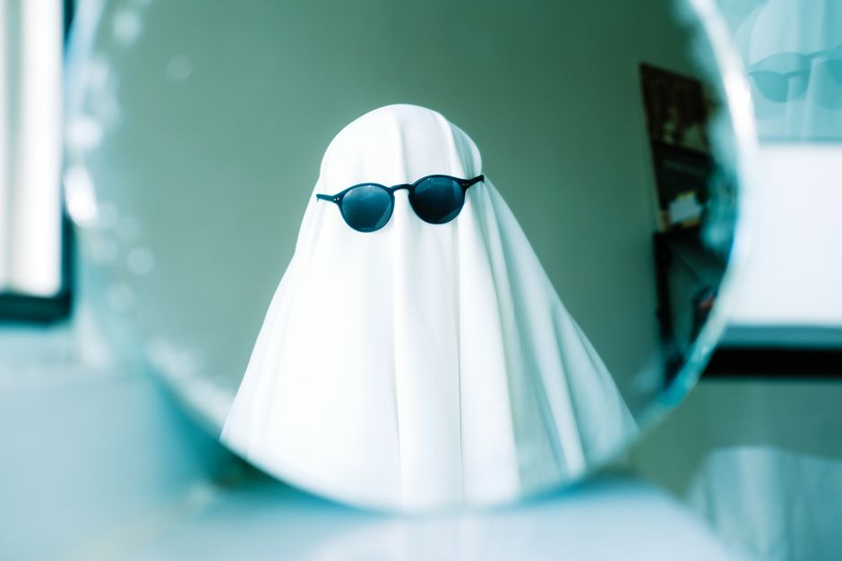 Phantoms and Disclosures: a Causal Framework for Auditing Synthetic Data