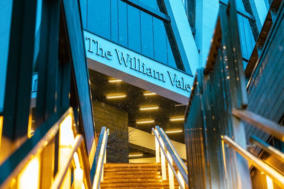 Vale a pena pegar empréstimo para comprar bitcoin? Bilionário responde