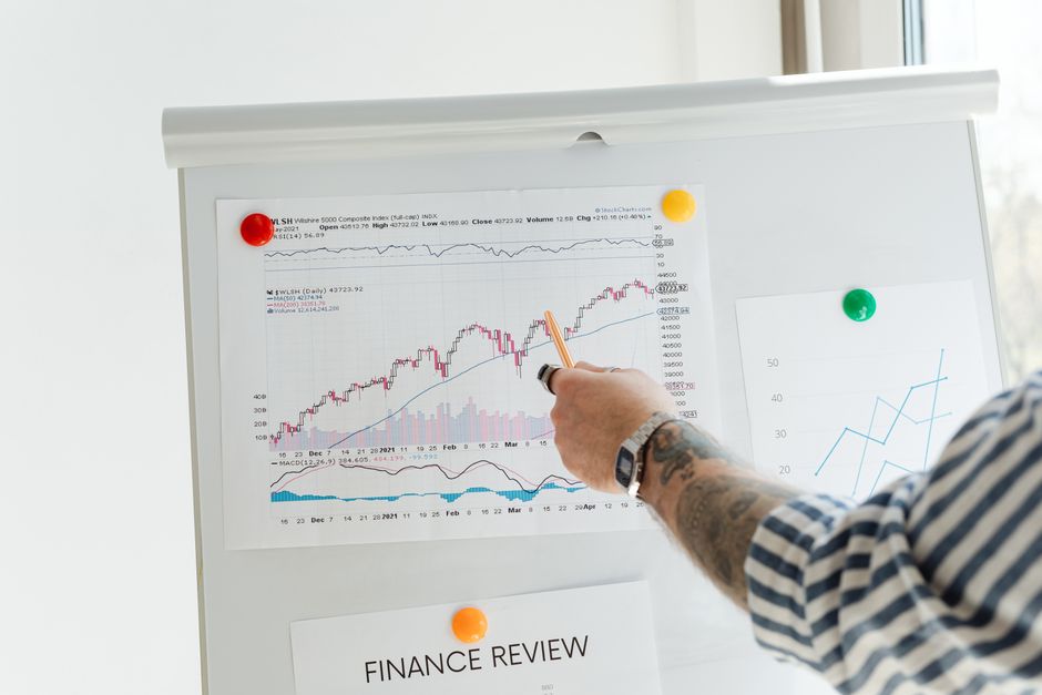 Interactive investor prevê fluxos líquidos recordes no 2º tri acima de £3,7 bilhões