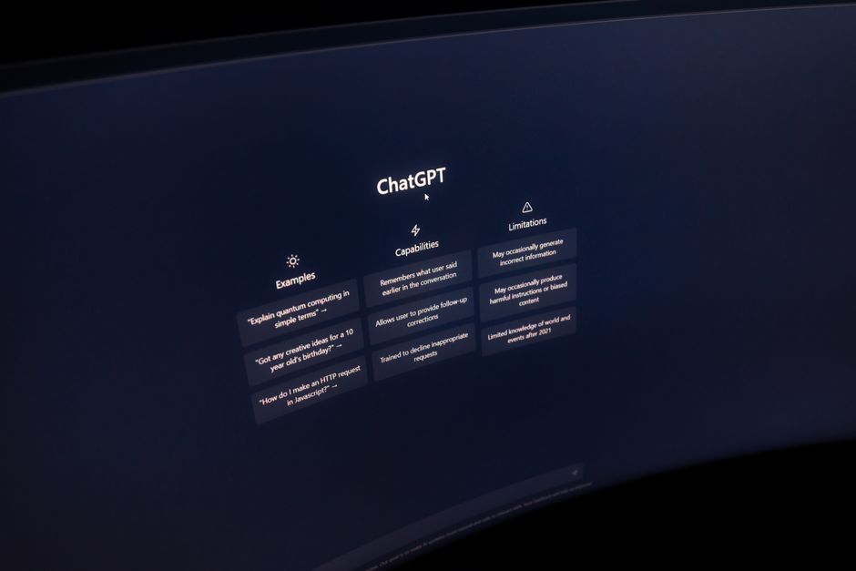 Language-Based Digital Twins for Elderly Cognitive Assistance