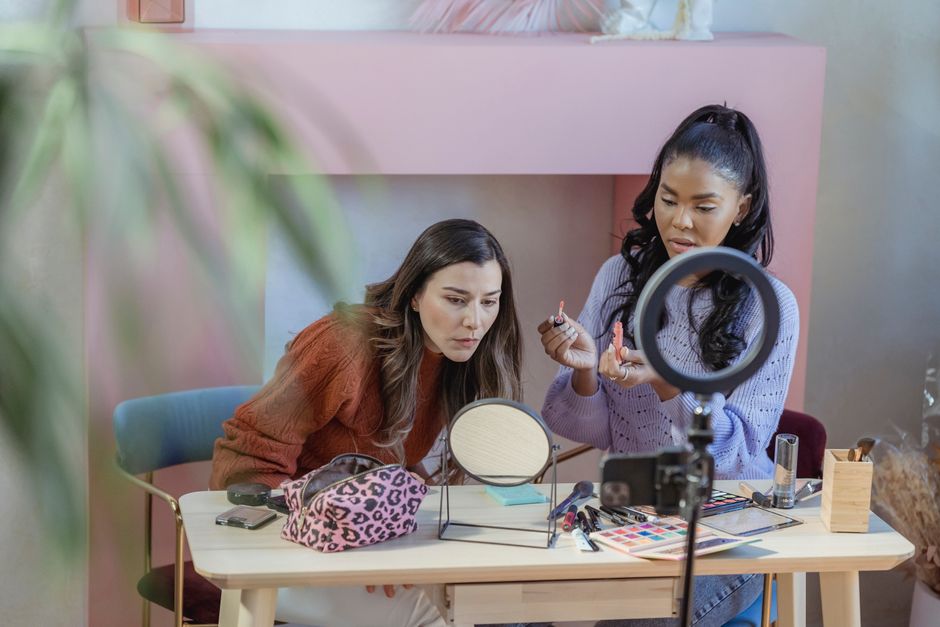 Esta influencer vendia roupas para pagar a faculdade. Agora, vai faturar R$ 30 mi com IA para PMEs