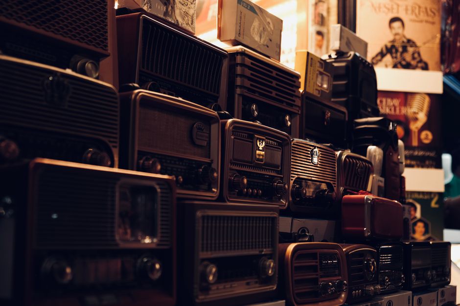 AI Is Designing Radio Chips That Humans Couldn't Even Imagine