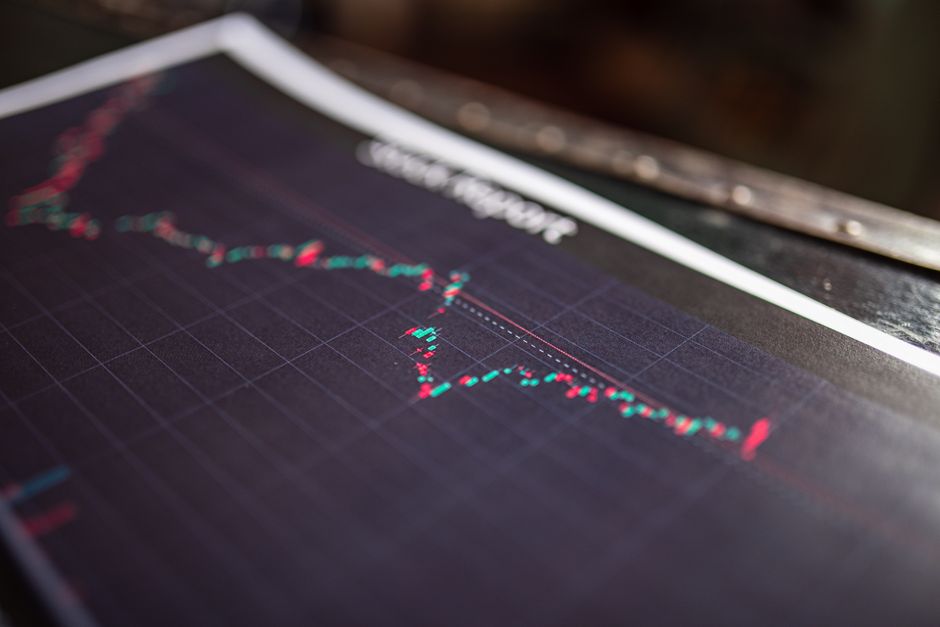 Ibovespa cai com crise entre EUA e Irã e ata do Fed no radar