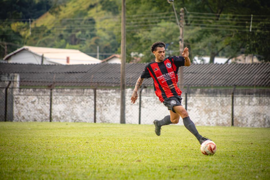 Este ex-jogador do Flamengo vai faturar R$ 78 milhões com 400 escolas de futebol pelo Brasil