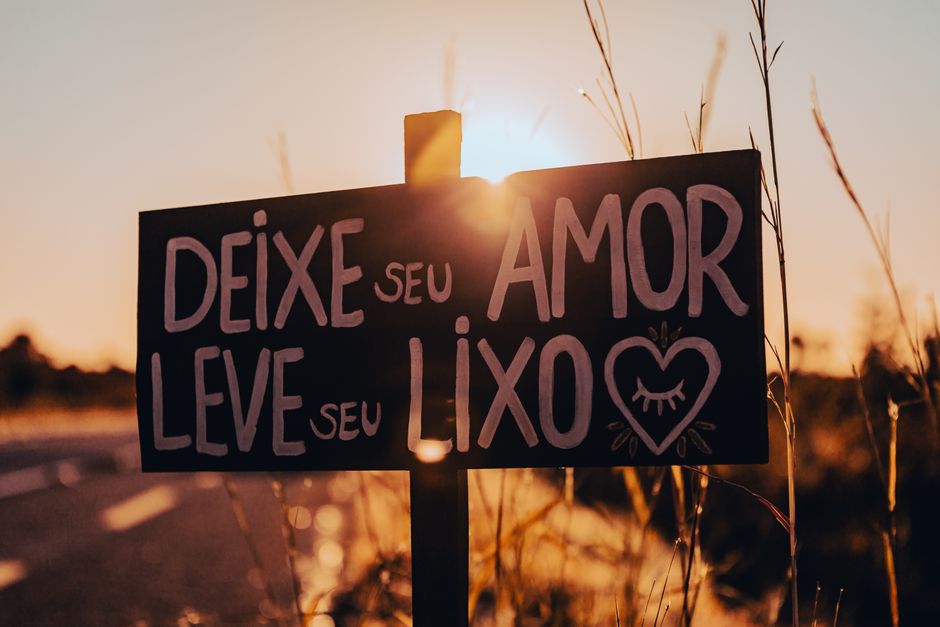Os 5 sinais de que uma IA está mentindo para você, segundo o ChatGPT