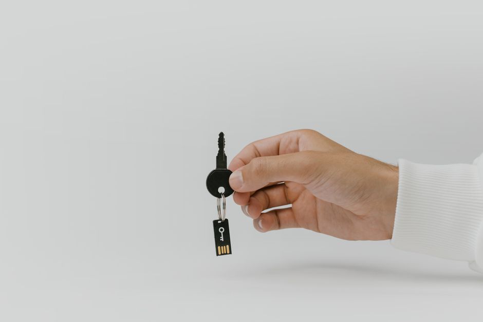 Passkeys na prática: como abandonar a senha sem perder o acesso a nada