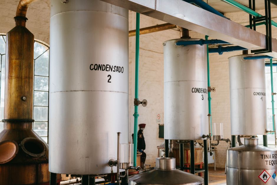 Harness-Zero: Harness Distillation via Agent-as-Harness