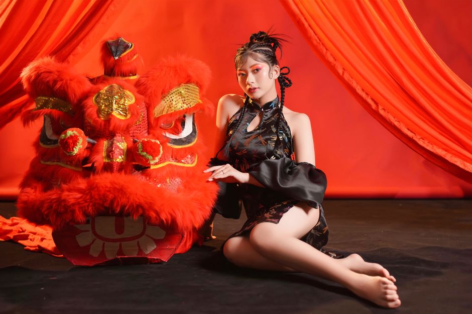 Modelos chineses e abertos pressionam preços: o que isso significa para quem contrata IA
