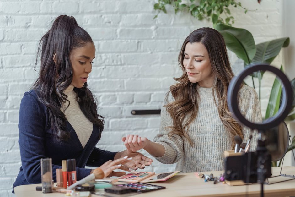 L'Oréal aposta em creators de nicho e social listening para entender novas formas de consumo
