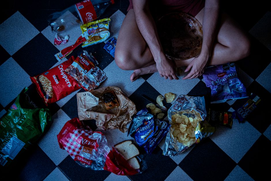 Ultraprocessados podem influenciar a depressão? Novo estudo traz pistas