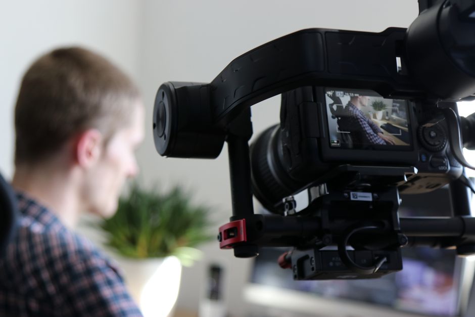 Recursive Video In-Context Learning for Agentic Robot