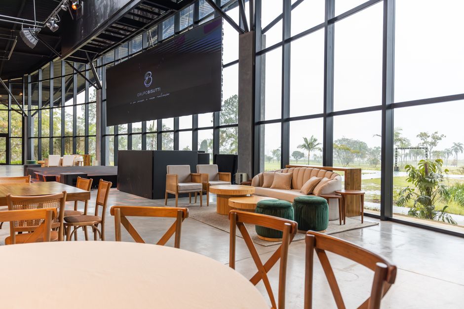 Mais de 80% dos projetos de IA fracassam — veja cinco erros que começam na sala do conselho