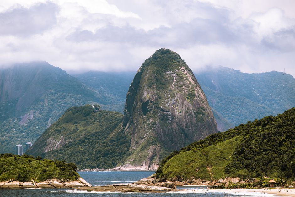 Será o fim da escala 6x1 no Brasil? Varejistas, hotéis e até mineradoras já se movimentam