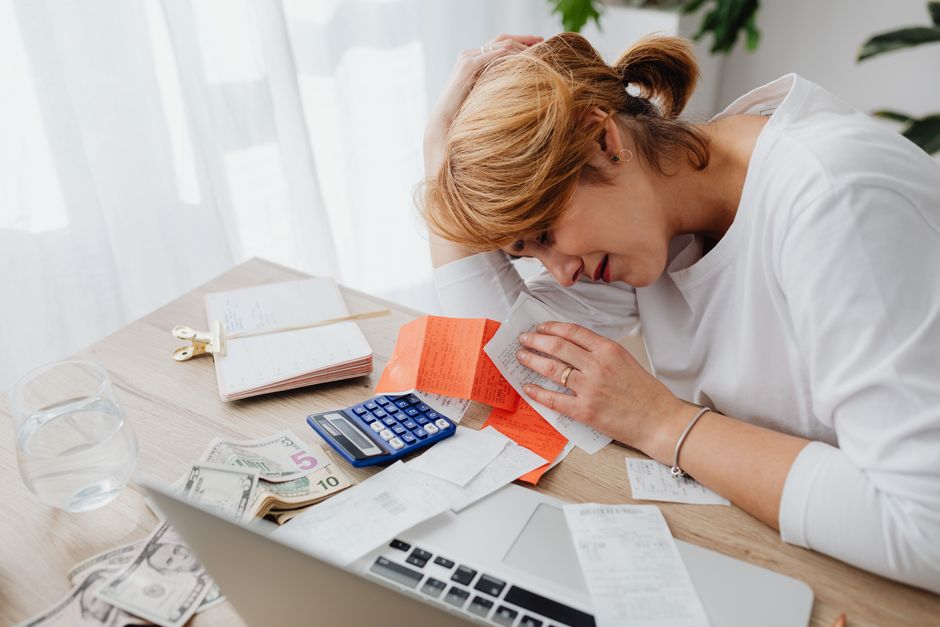 Burocracia financeira toma 9 horas por semana dos pequenos empreendedores, aponta estudo