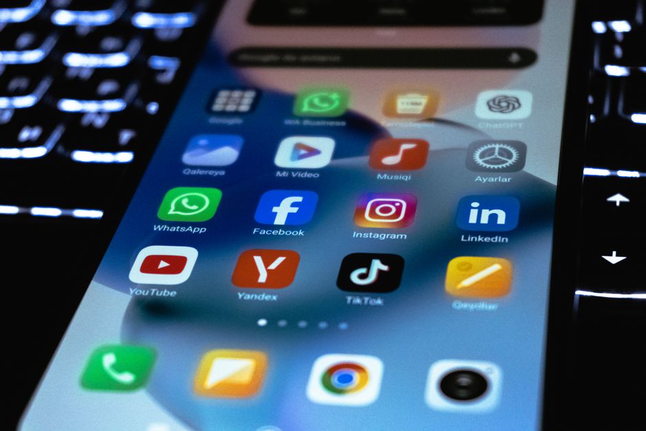 Construindo autoridade no LinkedIn com IA: como atrair recrutadores e propostas