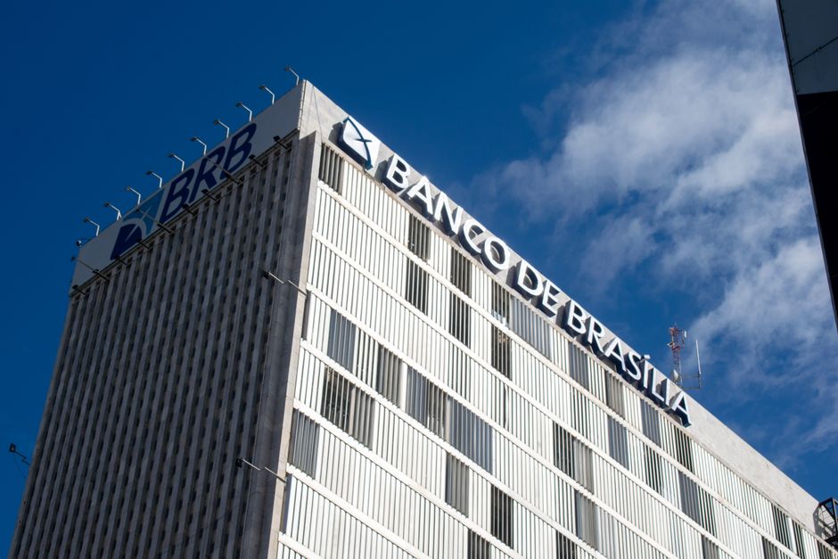 Fim da escala 6x1: brasileiros contam como é trabalhar em países onde o modelo já é ilegal